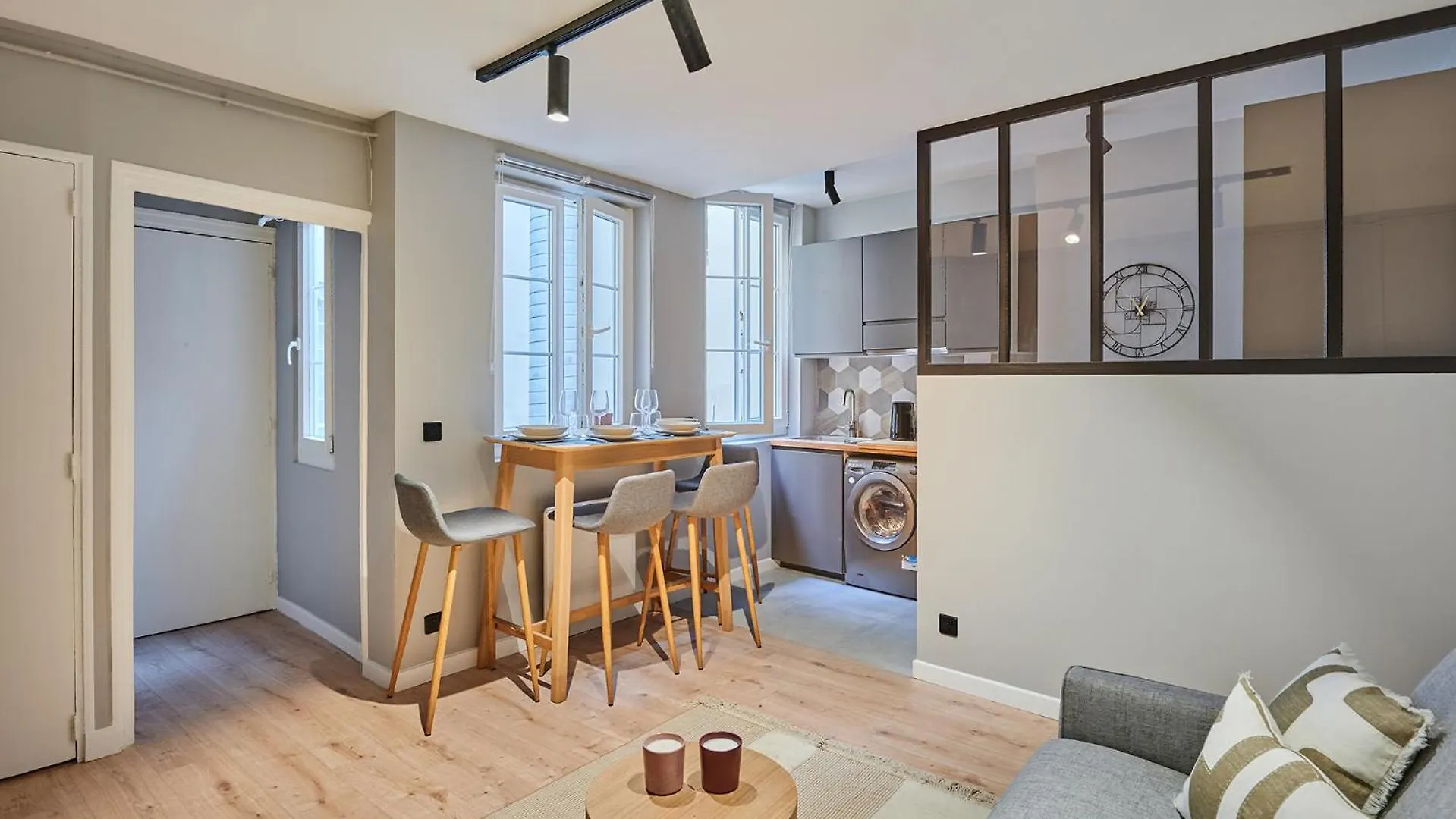 פריז Apartment Louvre Museum By Studio Prestige