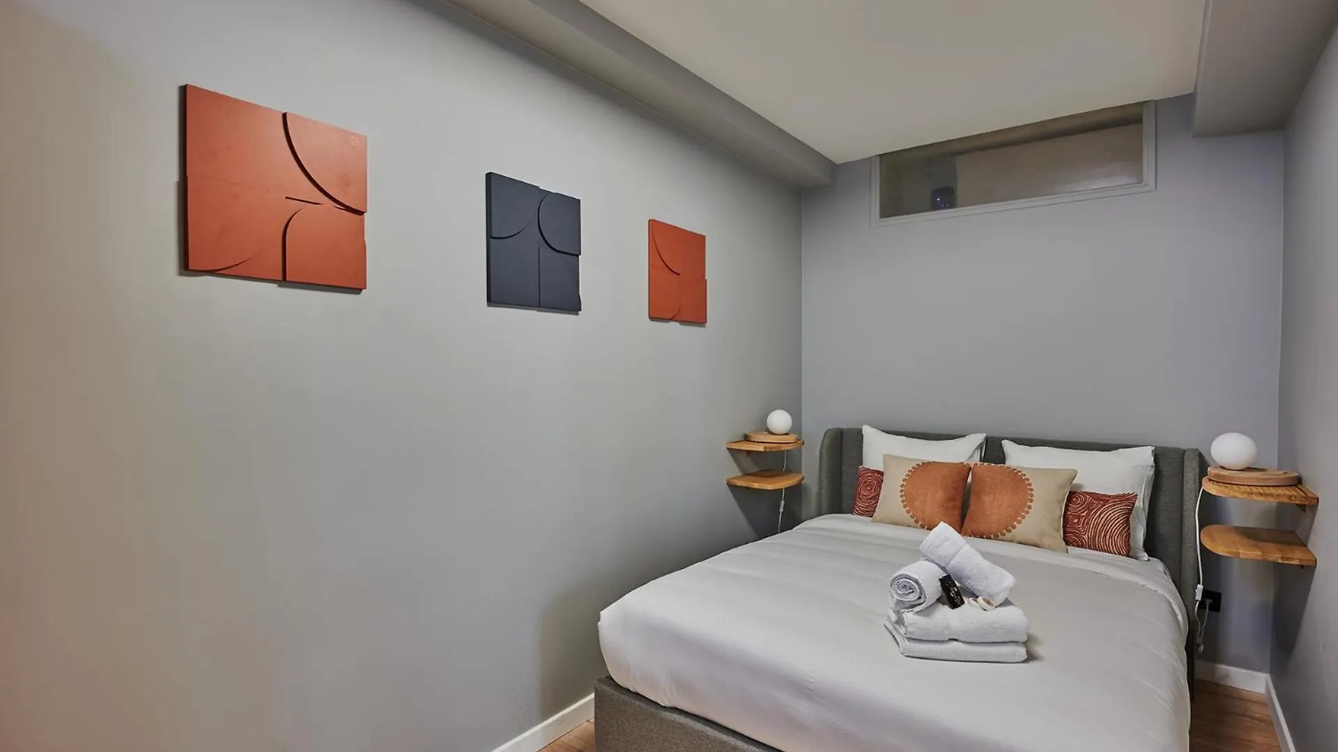 פריז Apartment Louvre Museum By Studio Prestige צרפת